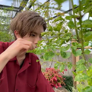 ショート メンズ ハイトーン募集中 💜✝️荒川優輝のヘアスタイル