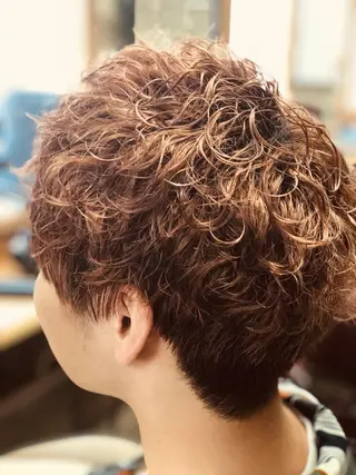 ショート パーマ メンズ EYEstylist ·ai MOERIのマツエク・マツパデザイン