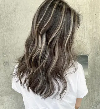 セミロング カラー SALOWIN  原宿ash所属・タナカ タクヤのヘアスタイル