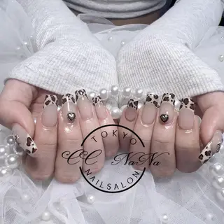 ネイル 櫻井 ゆきのネイルデザイン