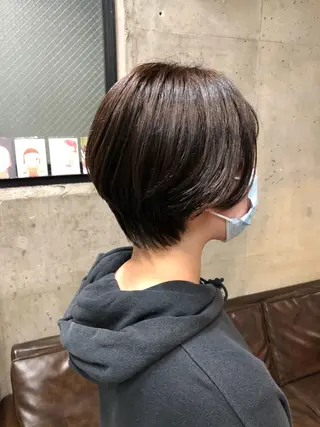 ショート カラー パーマ/レイヤー 岩山丈一郎のヘアスタイル