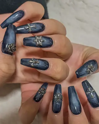 ネイル zuki🌔nail ┆堺筋本町/長堀橋のネイルデザイン