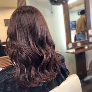 セミロング カラー 山崎 絵莉香のヘアスタイル