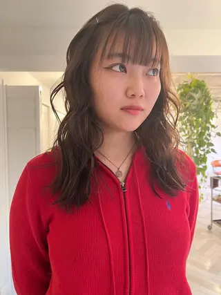 カラー ブリーチカラー🎀 韓国風/寺門美優のヘアスタイル