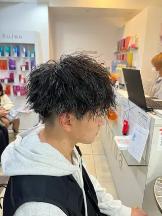 ショート パーマ メンズ 韓国風メンズ/毛流れ ヘアなら須田龍世のヘアスタイル