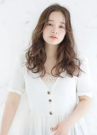 ロング カラー クリスタルマジック hair &　eyeのヘアスタイル