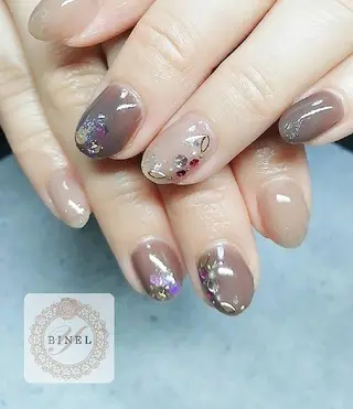 ネイル Nail Salon Y.BINELのネイルデザイン