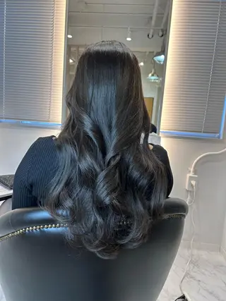 ロング カラー &chaLme   心斎橋所属・emi/髪質改善/ 韓国風/艶カラーのヘアスタイル