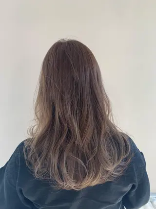 セミロング カラー パーマ ヘアアレンジ 加藤 綾華のヘアスタイル