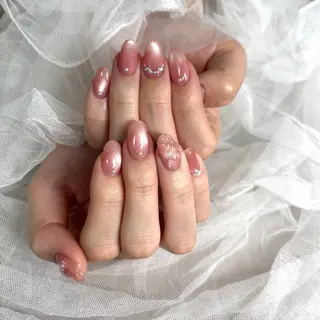 ネイル Shuna Nail所属・齊藤 朱那のネイルデザイン