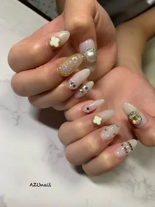 ネイル AZU nailのネイルデザイン