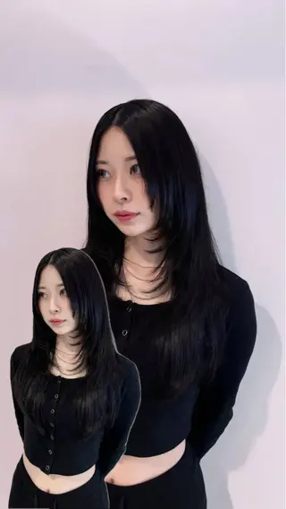 ロング カラー 艶感ワンホン color✨のヘアスタイル