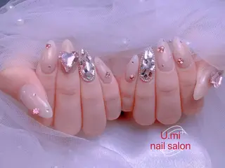 ネイル UMI ネイルサロン新宿🎀のネイルデザイン