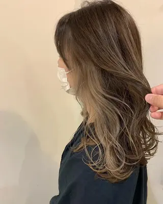 ロング カラー 中津No.1髪質改善 店長✨透ける暗髪のヘアスタイル