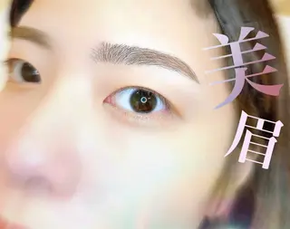 アイブロウ Eyelash Salon Blanc所属・浅沼 里菜の眉毛・アイブロウイメージ
