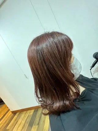 セミロング amoa所属・野沢 亜美のヘアスタイル