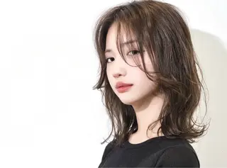 ミディアム トップスタイル所属・渡邊晴日/ ヘアカラー/髪質改善のヘアスタイル