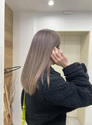 セミロング カラー 飯塚 青空のヘアスタイル