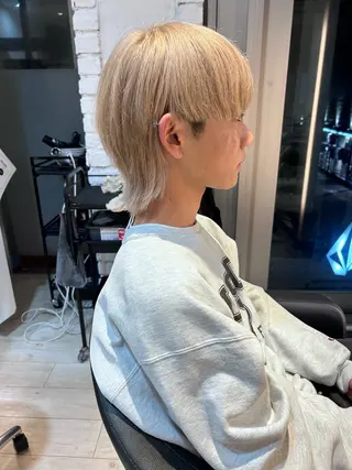 カラー メンズ 有働由良／ハイトーン ／韓国メンズヘアのヘアスタイル