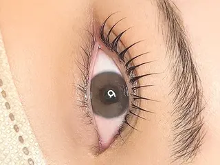 マツエク・マツパ GO TODAY SHAiRE SALON表参道Luce店所属・Mia 🕯️🤍のマツエク・マツパデザイン