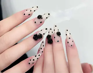 ネイル 小島 阿佑美のネイルデザイン