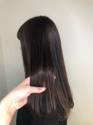 ロング カラー ウルフカット／吉村 桃子のヘアスタイル