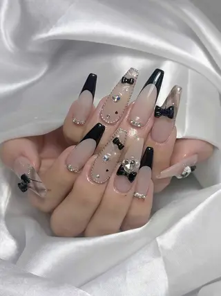 ネイル LEELA NAIL STUDIO所属・LEELA NAIL STUDIOのネイルデザイン