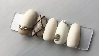 ネイル Roger 舞のネイルデザイン