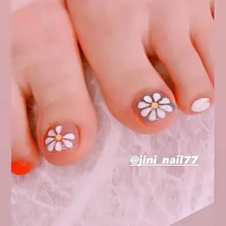 ネイル JINI NAIL所属・ジニ ネイルのネイルデザイン