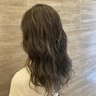 ロング カラー more栄矢場町店所属・⚡️デザインカラー ⚡️豊住 光輝のヘアスタイル