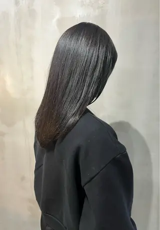 セミロング カラー yuumi/大濠🪷 レイヤー/ハイトーンのヘアスタイル