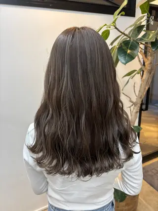 セミロング カラー 🌼ハイライト透明感 🌼maiのヘアスタイル