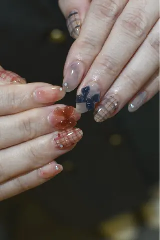 ネイル nuu 栄  /  シェアサロン所属・nuu栄 ユキ / 大人ニュアンスのネイルデザイン