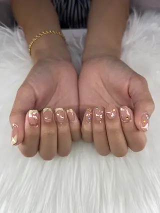 ネイル Rich to 各務原店所属・冨山 きくののネイルデザイン