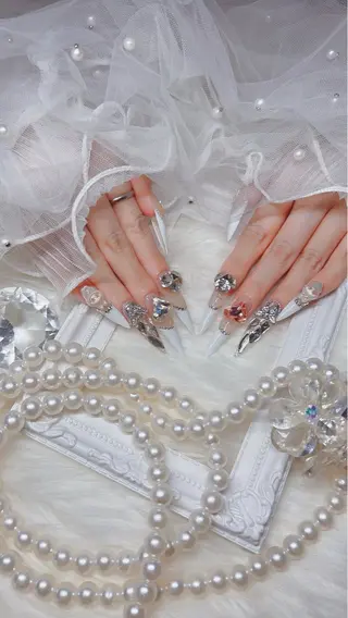 ネイル Yudia🦋 azuのネイルデザイン