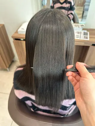 セミロング パーマ 藤井 真奈美のヘアスタイル