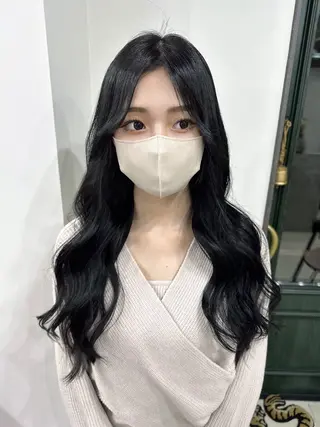 ロング カラー さあや 【透け感/艶感】のヘアスタイル