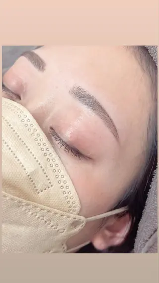 アイブロウ 黒島 茉美のマツエク・マツパデザイン