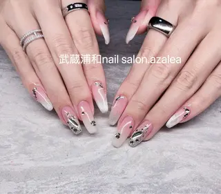 ネイル R inのネイルデザイン