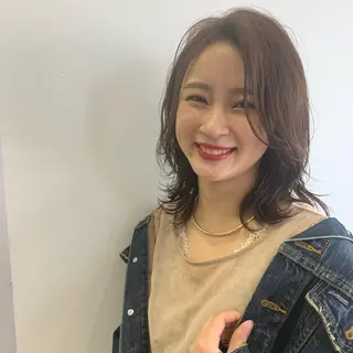 ミディアム 白髪ぼかしモデル募集 今村理央奈のヘアスタイル