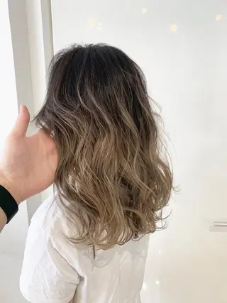 セミロング カラー 北千住でカラーNo1 高橋優輔のヘアスタイル