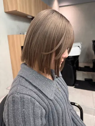 ショート 顔周りレイヤー /kokoro🦮のヘアスタイル