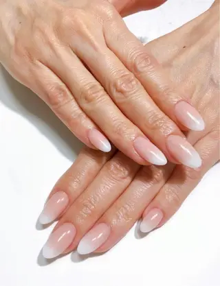 ネイル JINI NAIL所属・ジニ ネイルのネイルデザイン