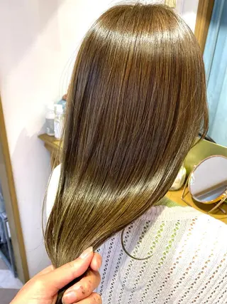 セミロング レイヤーカット /透明感カラー西田のヘアスタイル