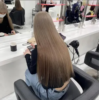 カラー 透明感ベージュ🤎 ナチュラルレイヤーのヘアスタイル