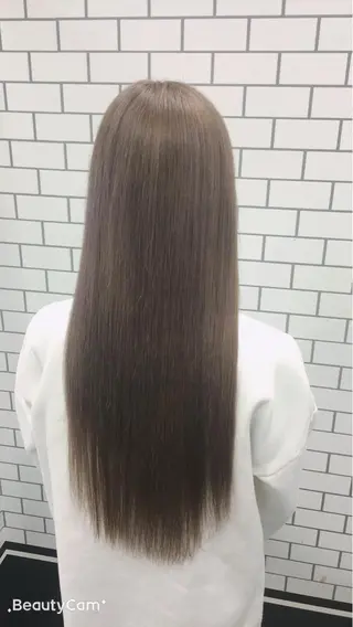 ロング UNDER vr 【アンダーバー】のヘアスタイル