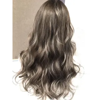 ロング カラー 井上 一平のヘアスタイル