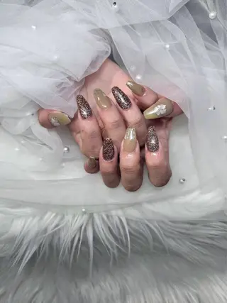 ネイル 🌈 Laule'aのネイルデザイン