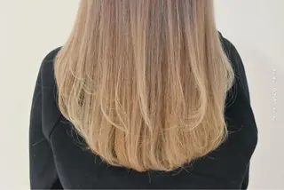 セミロング カラー タカハシ ハヤトのヘアスタイル