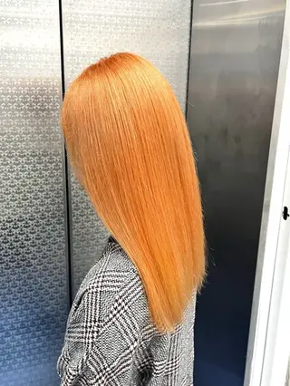 ミディアム デザインカラー 小西勇次のヘアスタイル